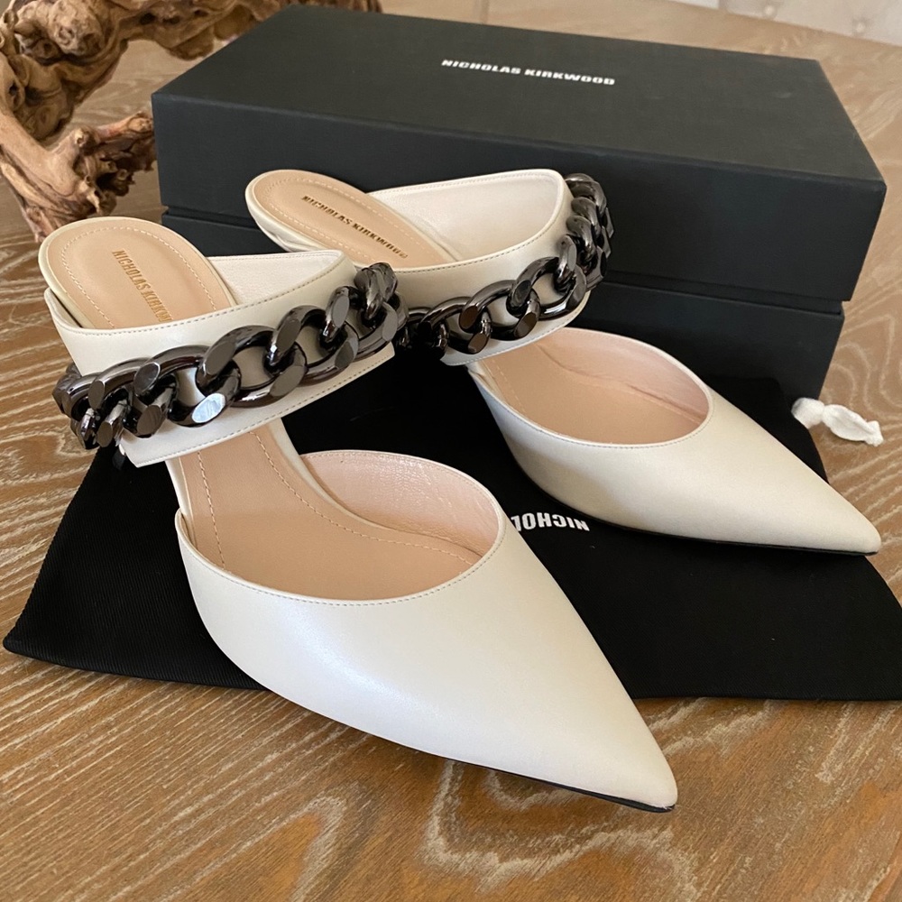 Nicholas Kirkwood Lea chain mules